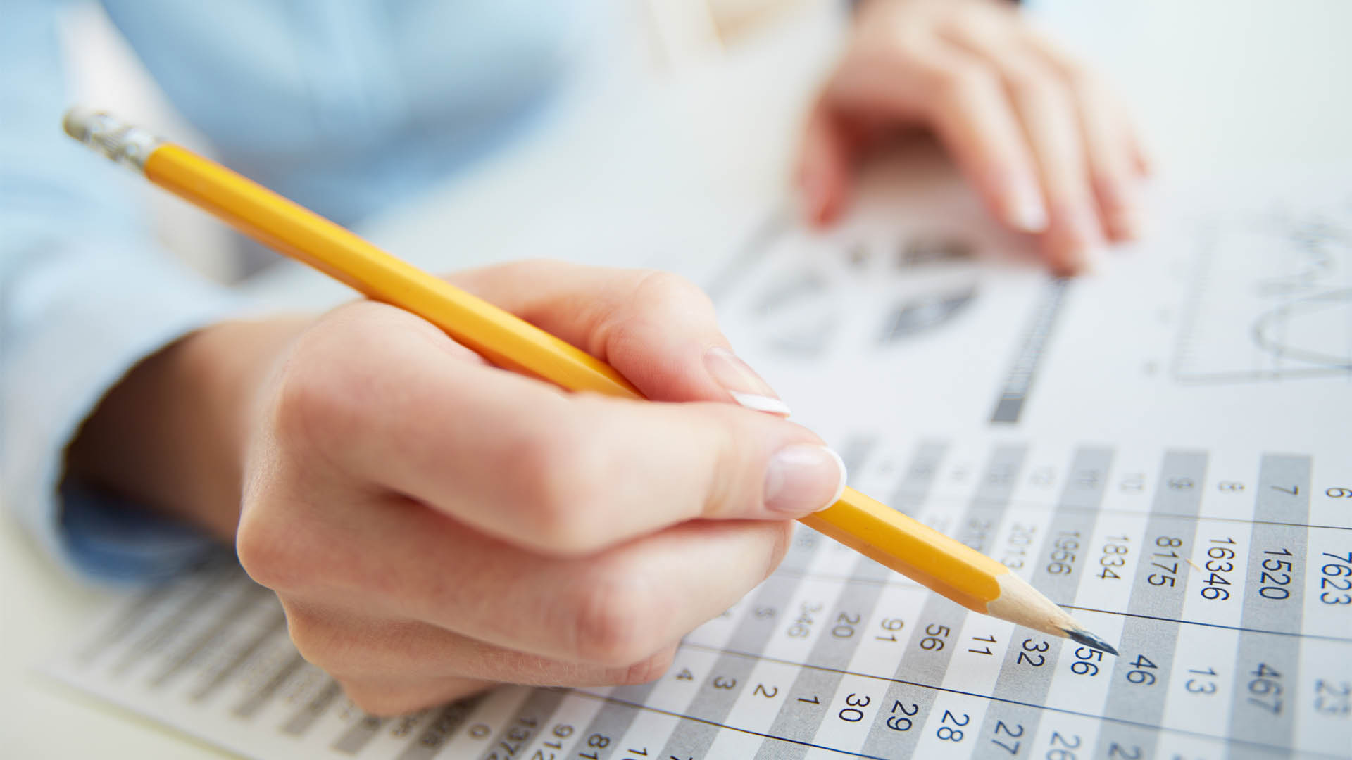 Why is It Advisable to Choose Professional Accounting over Self-accounting?
